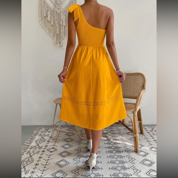 Boho tie one shoulder shoulder shirred lace insert dress - Picture 7 of 16